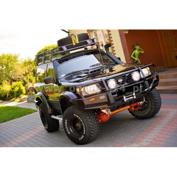 Overfendere Nissan Patrol Y61 (1997-2004) cu trei usi-5 cm