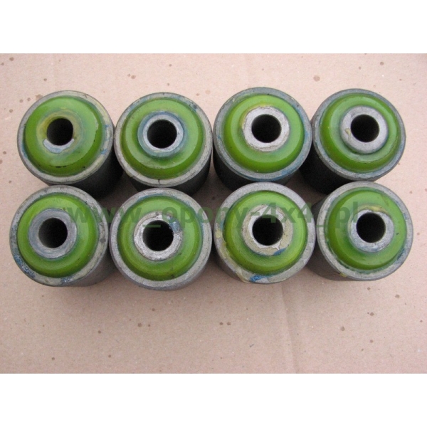 Set bucse pentru brate spate Nissan Patrol Y60/Y61