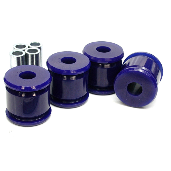 Set bucse brat longitudinal (spre punte) pentru Land Rover Discovery 2- puntea fata