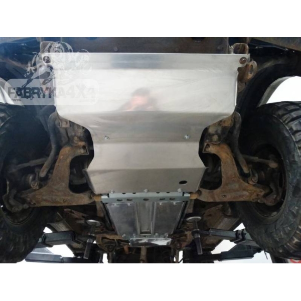 Scut motor pe benzina pentru Mitsubishi Pajero II (91'-99') bara F4X4
