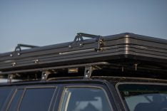 Cort plafon auto Overlander Armor Top cu sky roof 129 x 210 cm